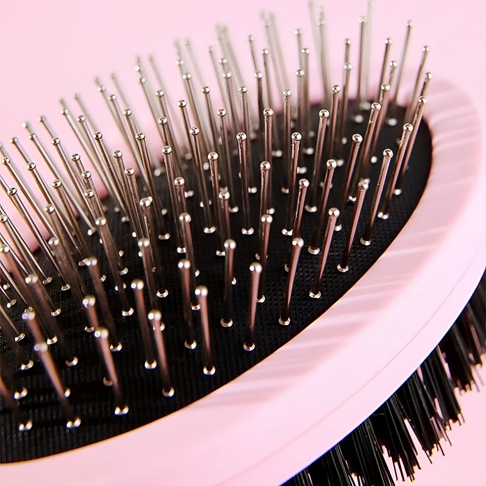 Brosse de toilettage autonettoyante pour animaux