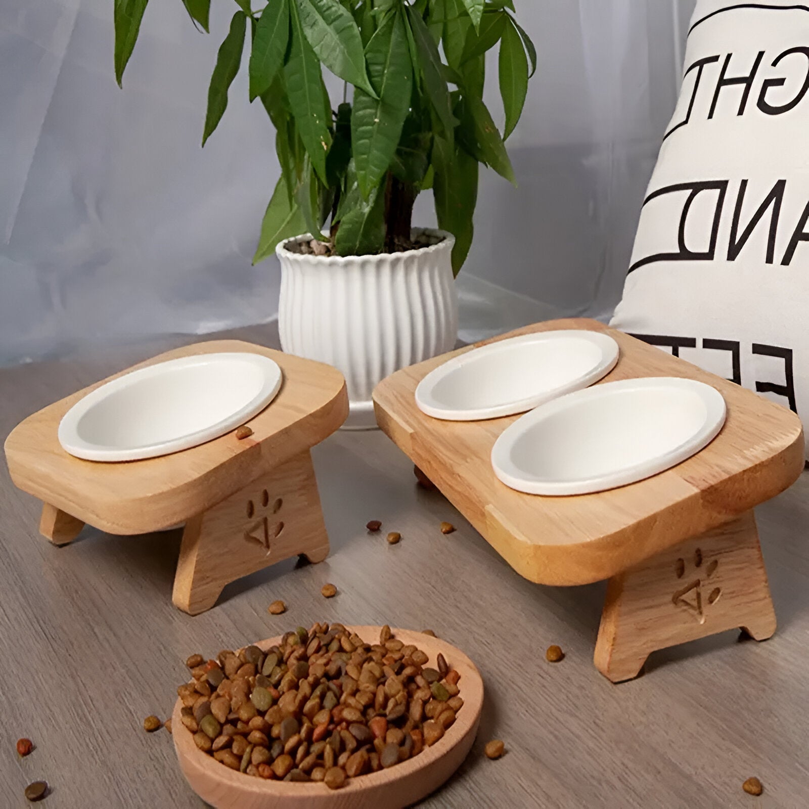 Gamelle repas stylé avec bol à empreintes