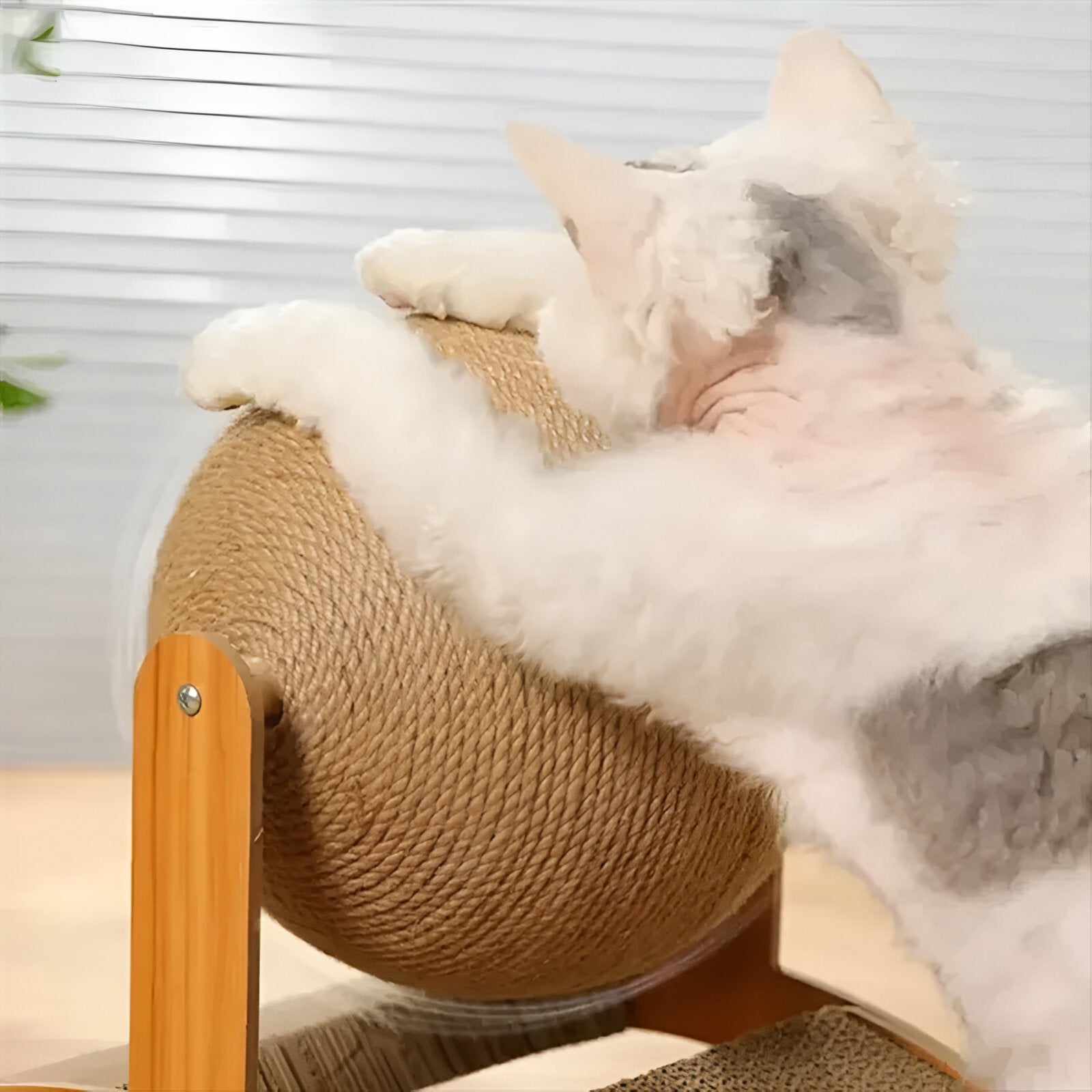 Griffoir en bois et sisal naturel